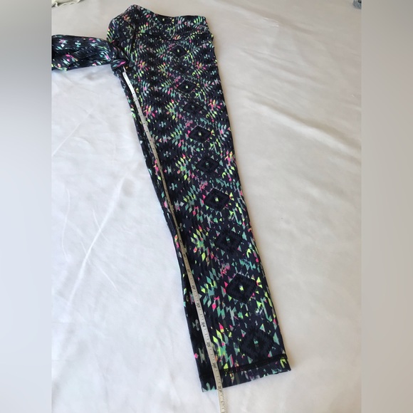 Victoria's Secret VSX Sport Psychedelic Print Neon Accents sz Medium Pants Yoga - Picture 13 of 16